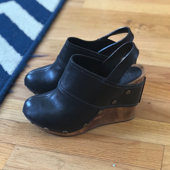 see by chloe clogs